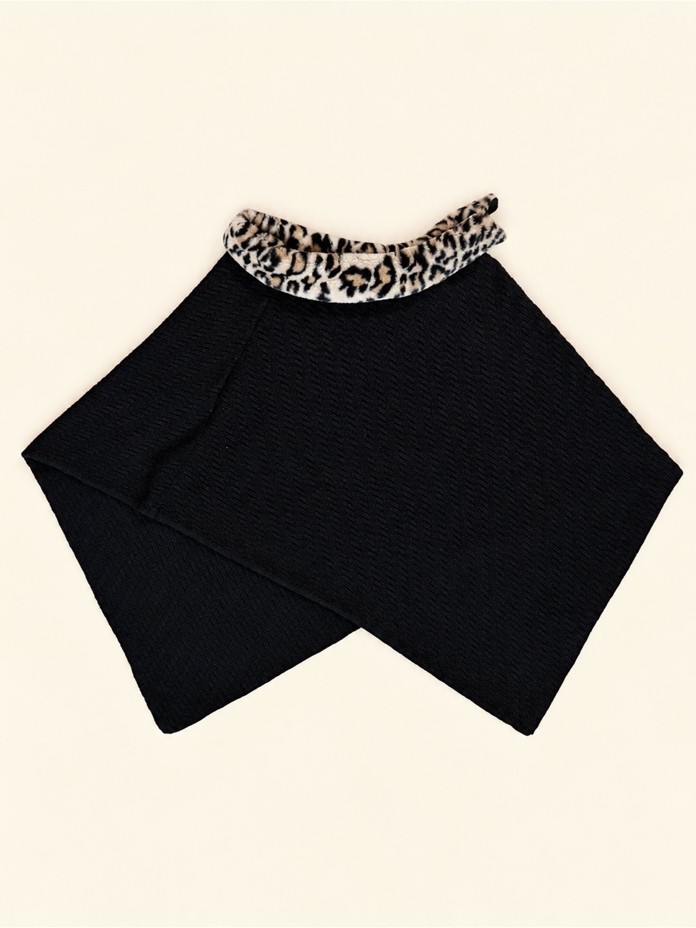 Chico’s Black Asymmetrical Poncho Leopard Faux Fur Collar Y2K Glam